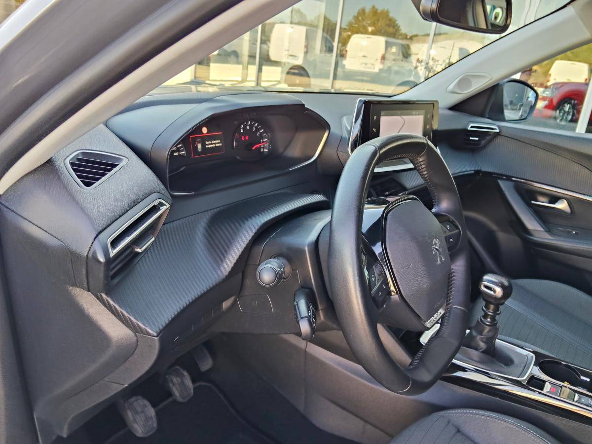peugeot-2008-2021-diesel-1499cc
