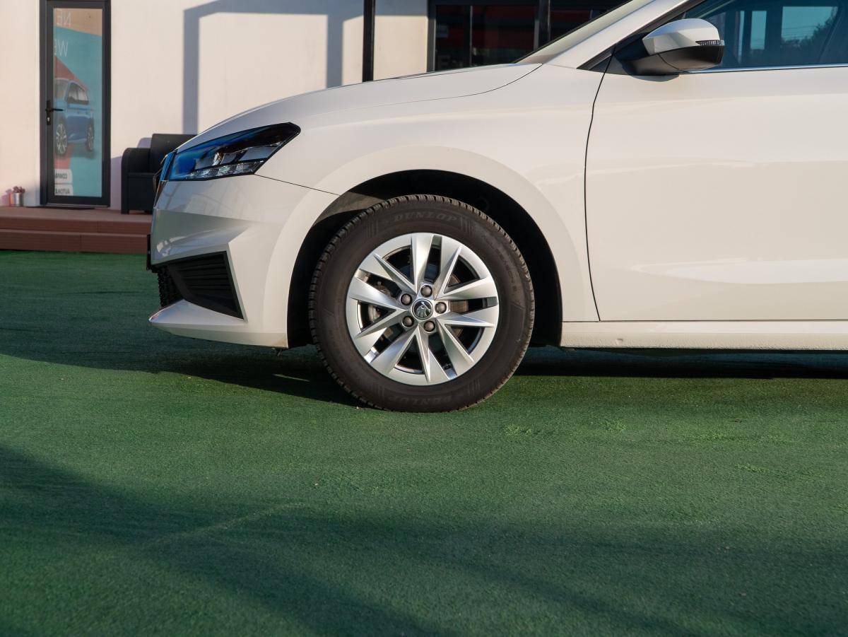 skoda-fabia-2022-gasolina-999cc