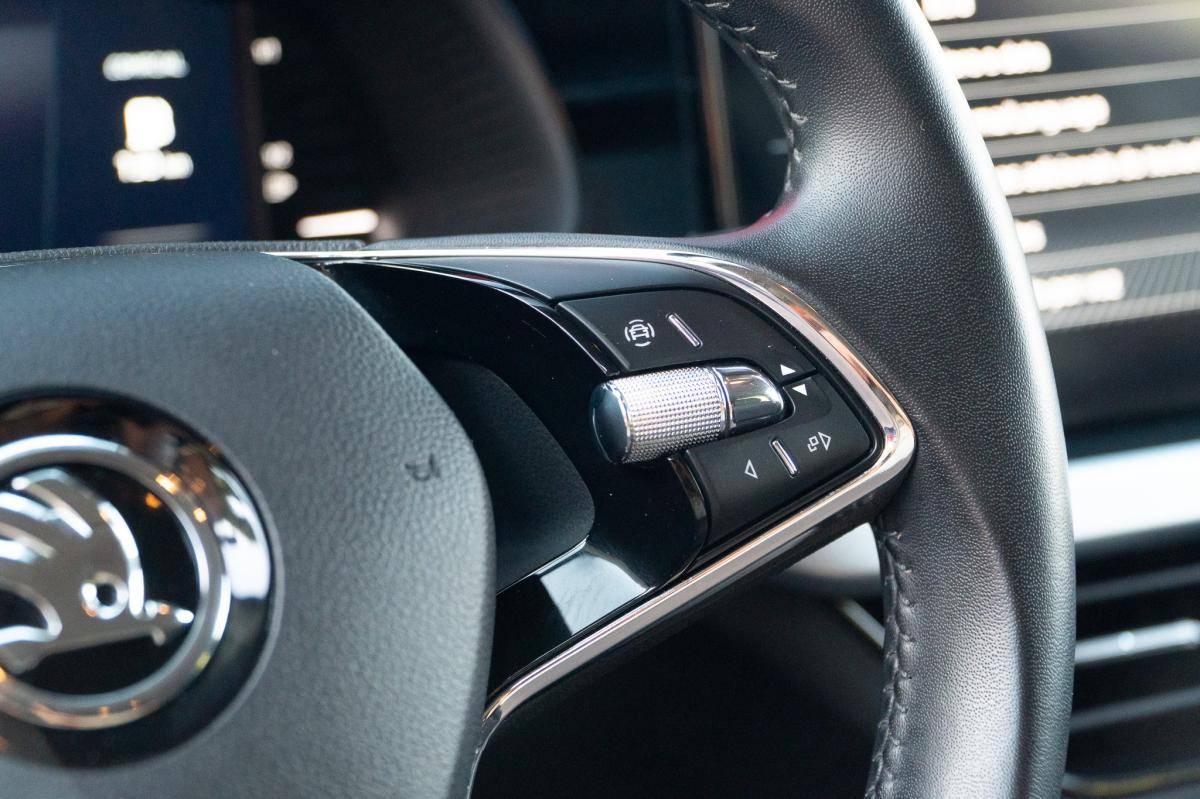 skoda-kamiq-2022-gasolina-999cc