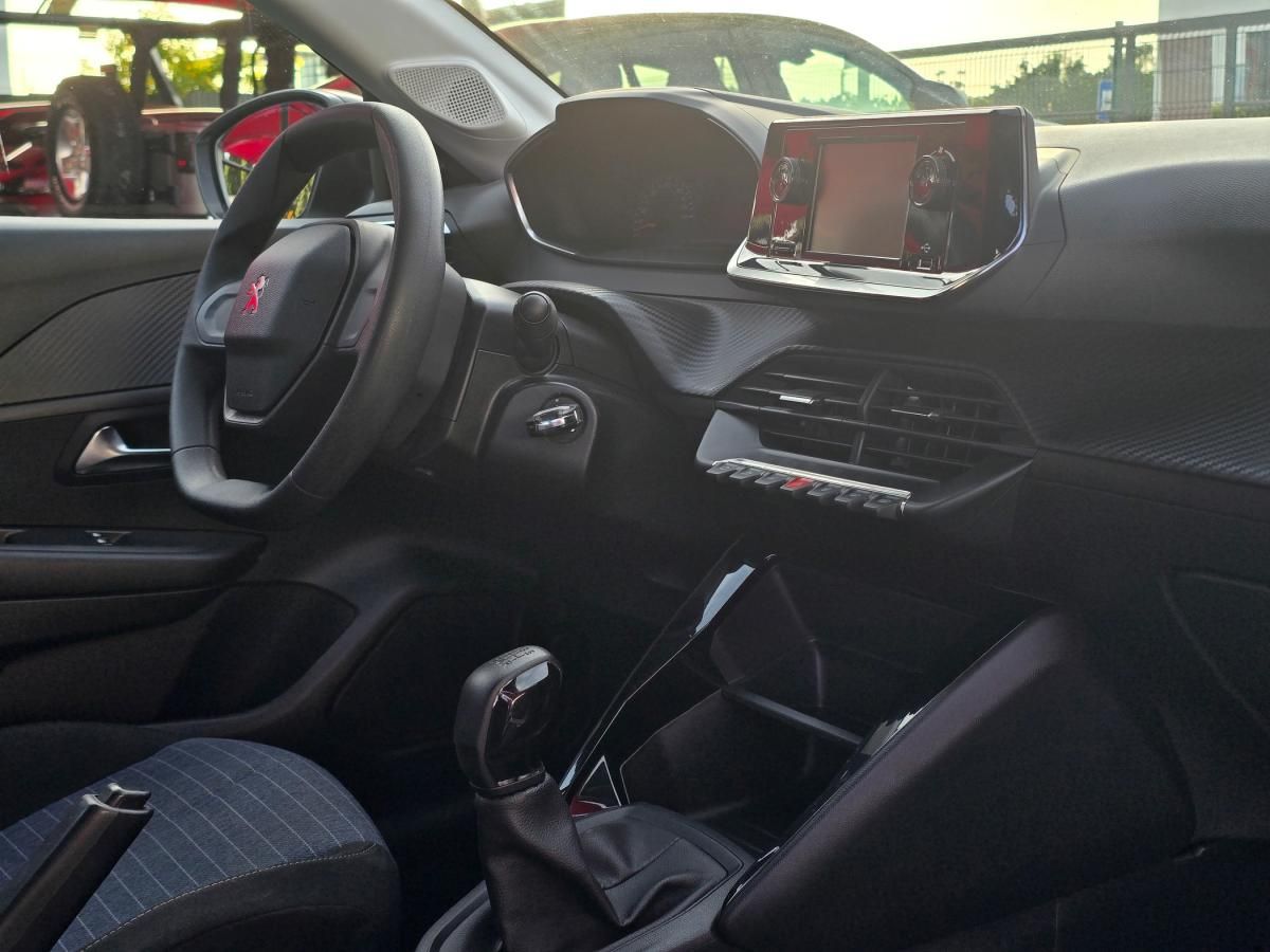 peugeot-208-2021-gasolina-1199cc