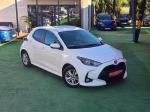 toyota-yaris-2022-hibrido-a-gasolina-1490cc