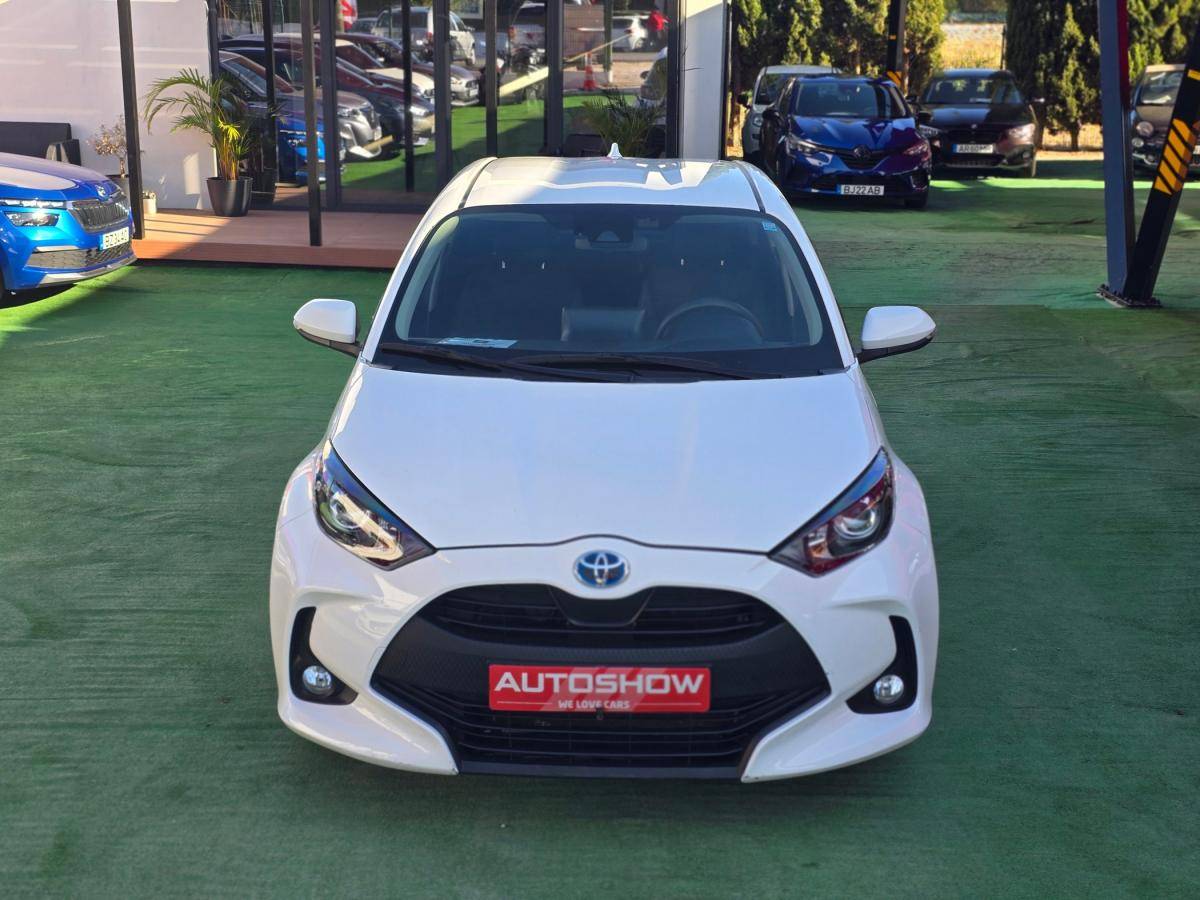 toyota-yaris-2022-hibrido-a-gasolina-1490cc