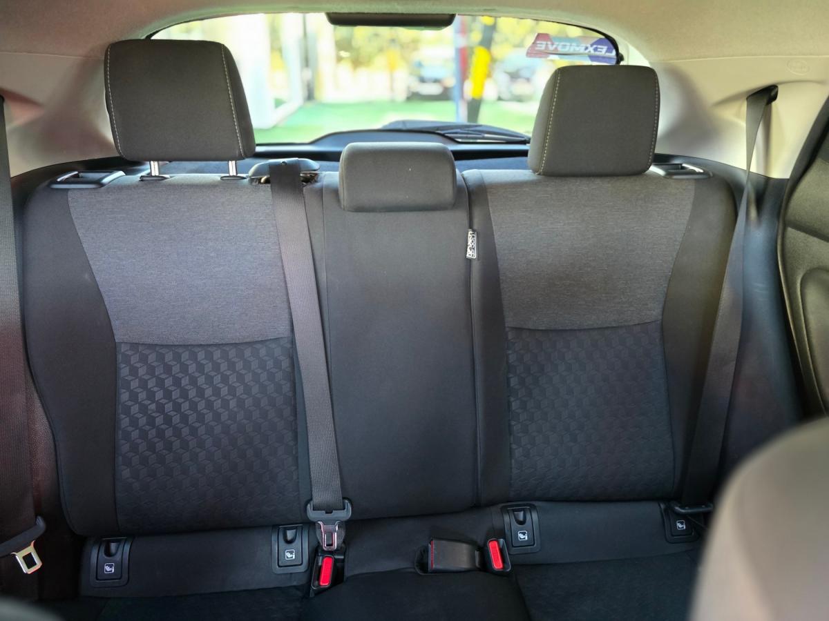 toyota-yaris-2022-hibrido-a-gasolina-1490cc