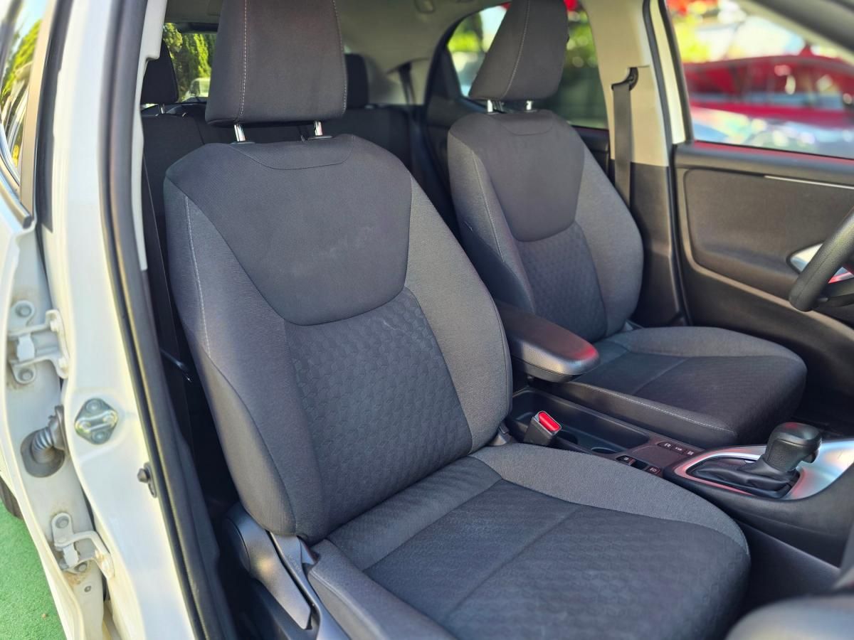 toyota-yaris-2022-hibrido-a-gasolina-1490cc