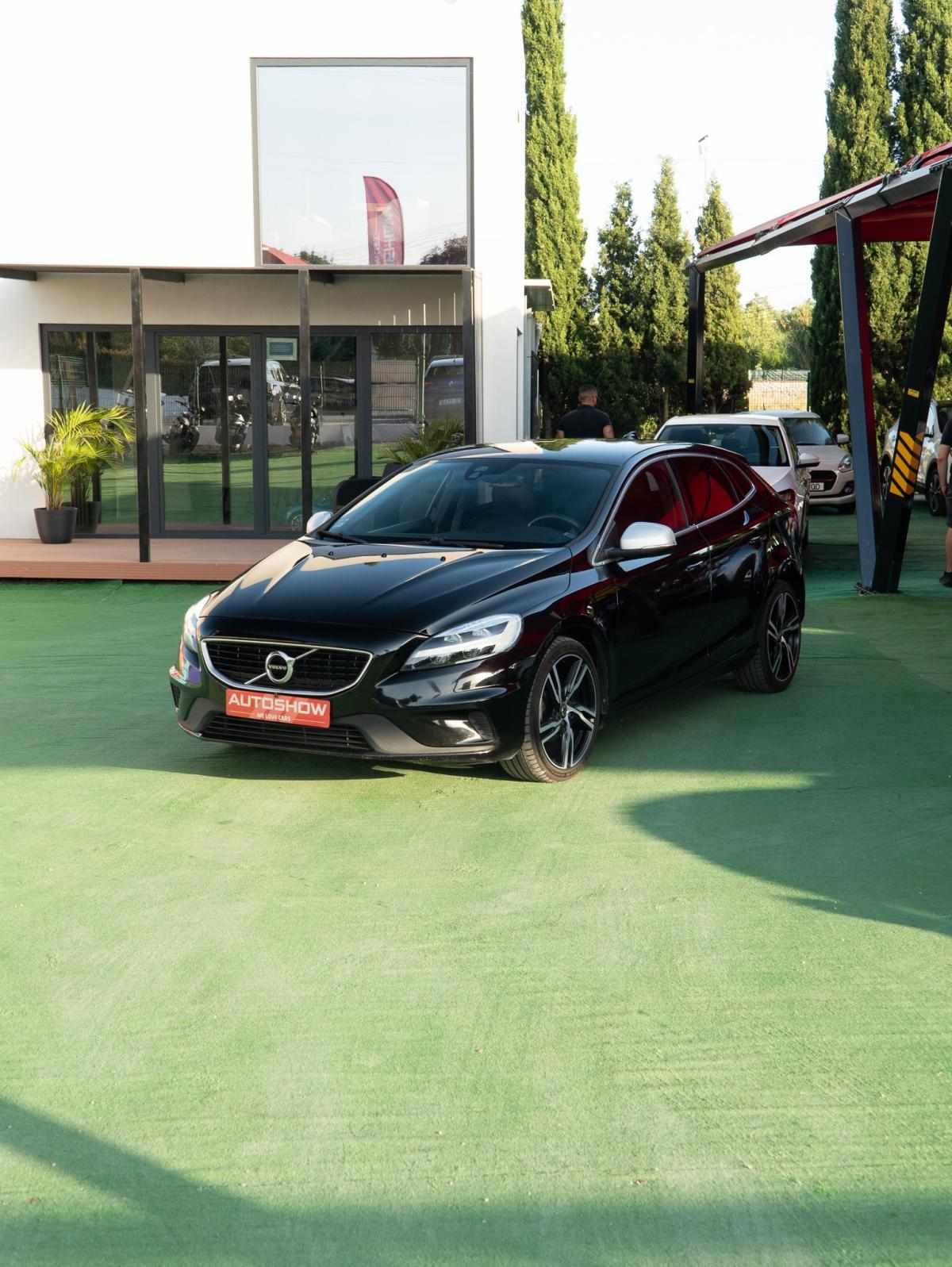 volvo-v40-2017-diesel-1969cc