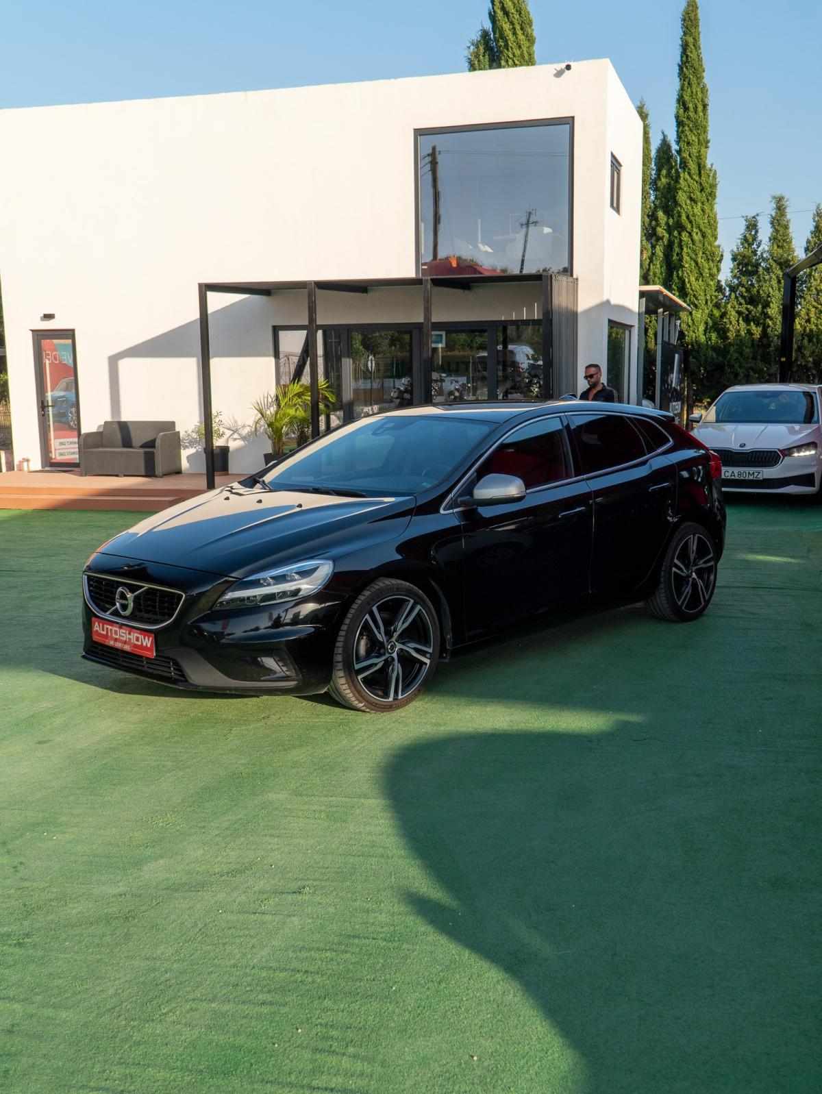 volvo-v40-2017-diesel-1969cc