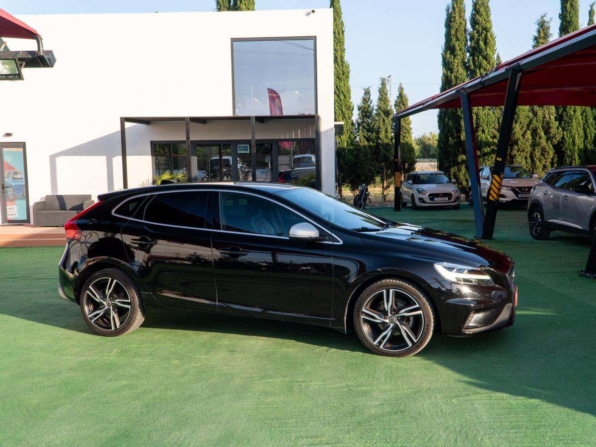 volvo-v40-2017-diesel-1969cc