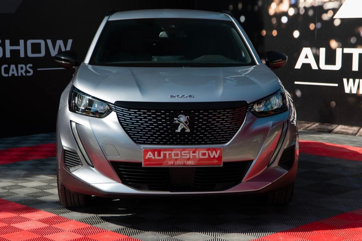 peugeot-2008-2023-gasolina-1199cc
