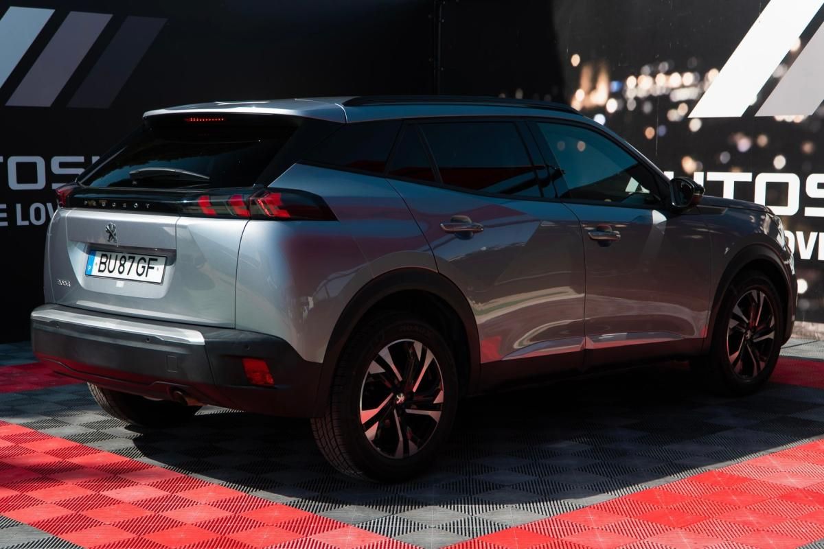 peugeot-2008-2023-gasolina-1199cc