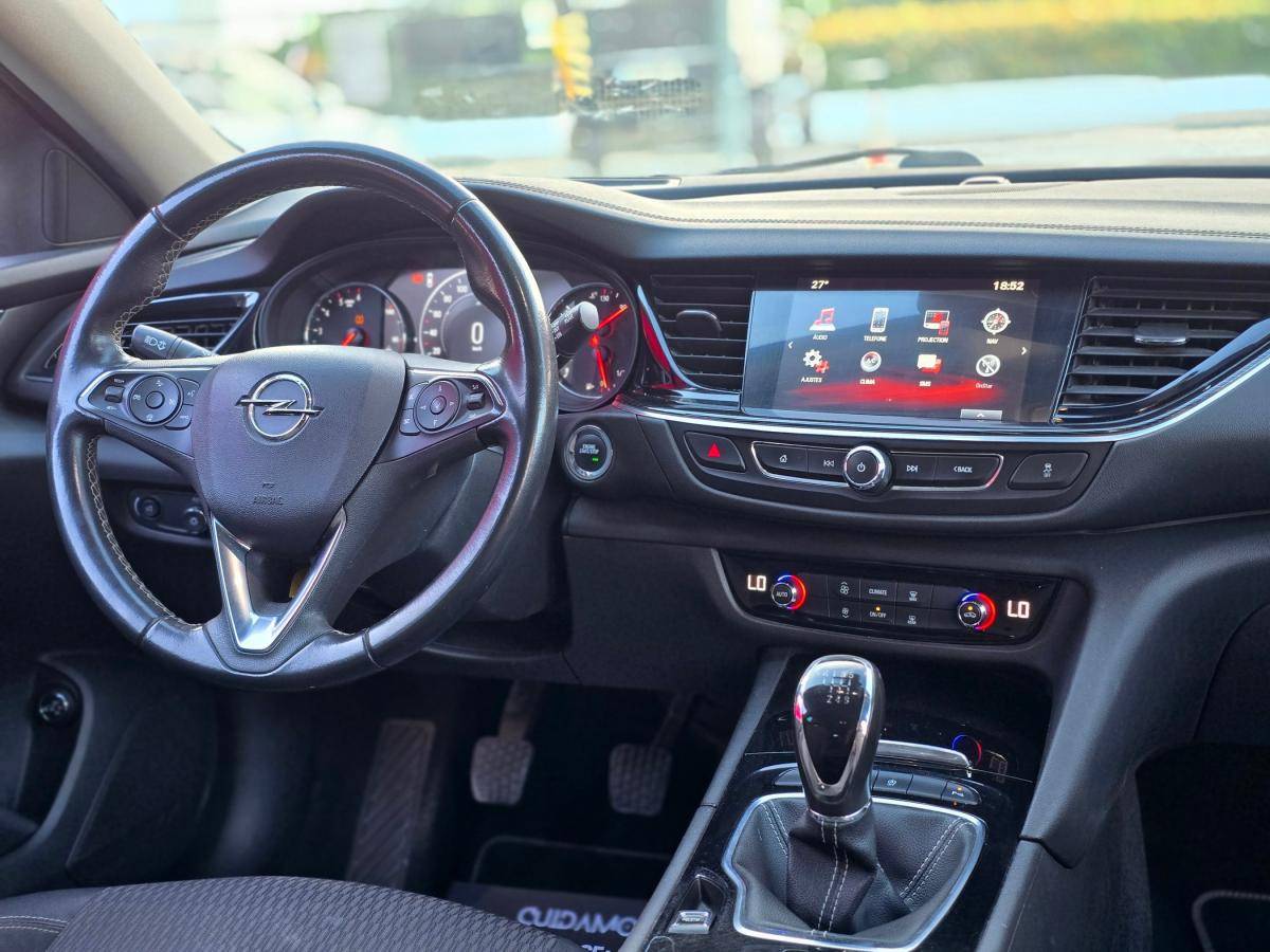 opel-insignia-sports-tourer-2018-diesel-1598cc