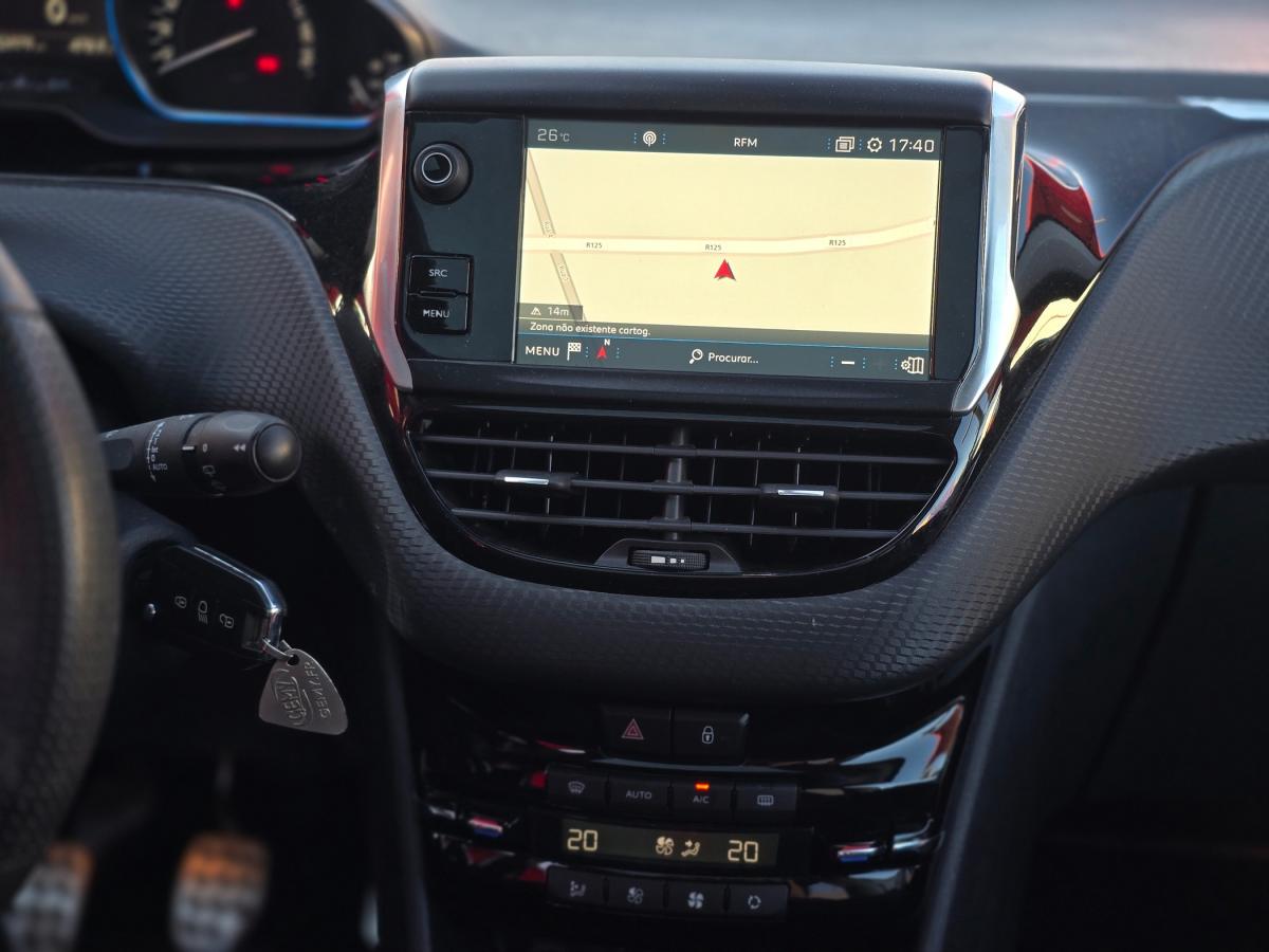 peugeot-2008-2018-gasolina-1199cc