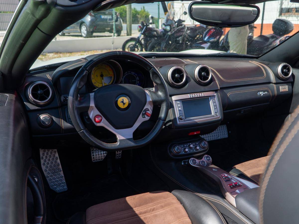 ferrari-california-2012-gasolina-4297cc