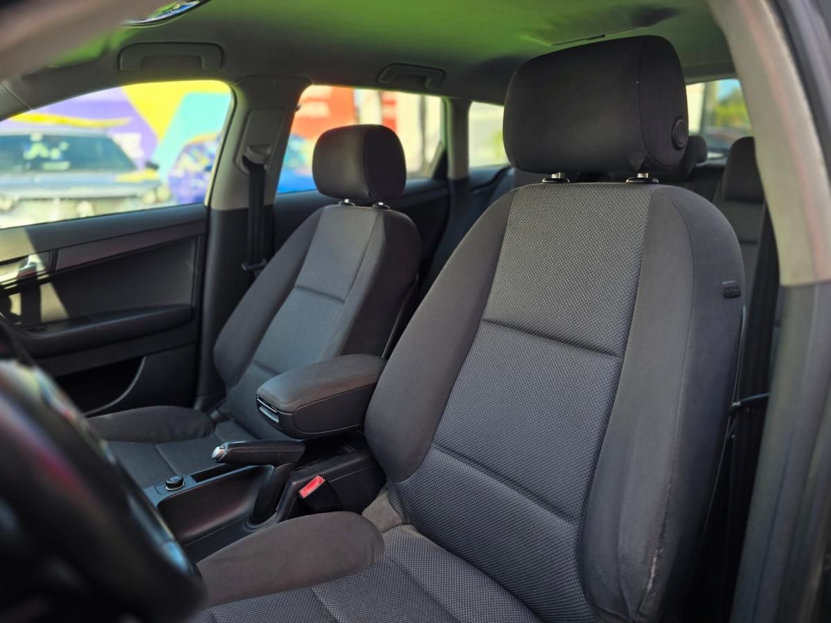 audi-a3-sportback-2010-diesel-1598cc