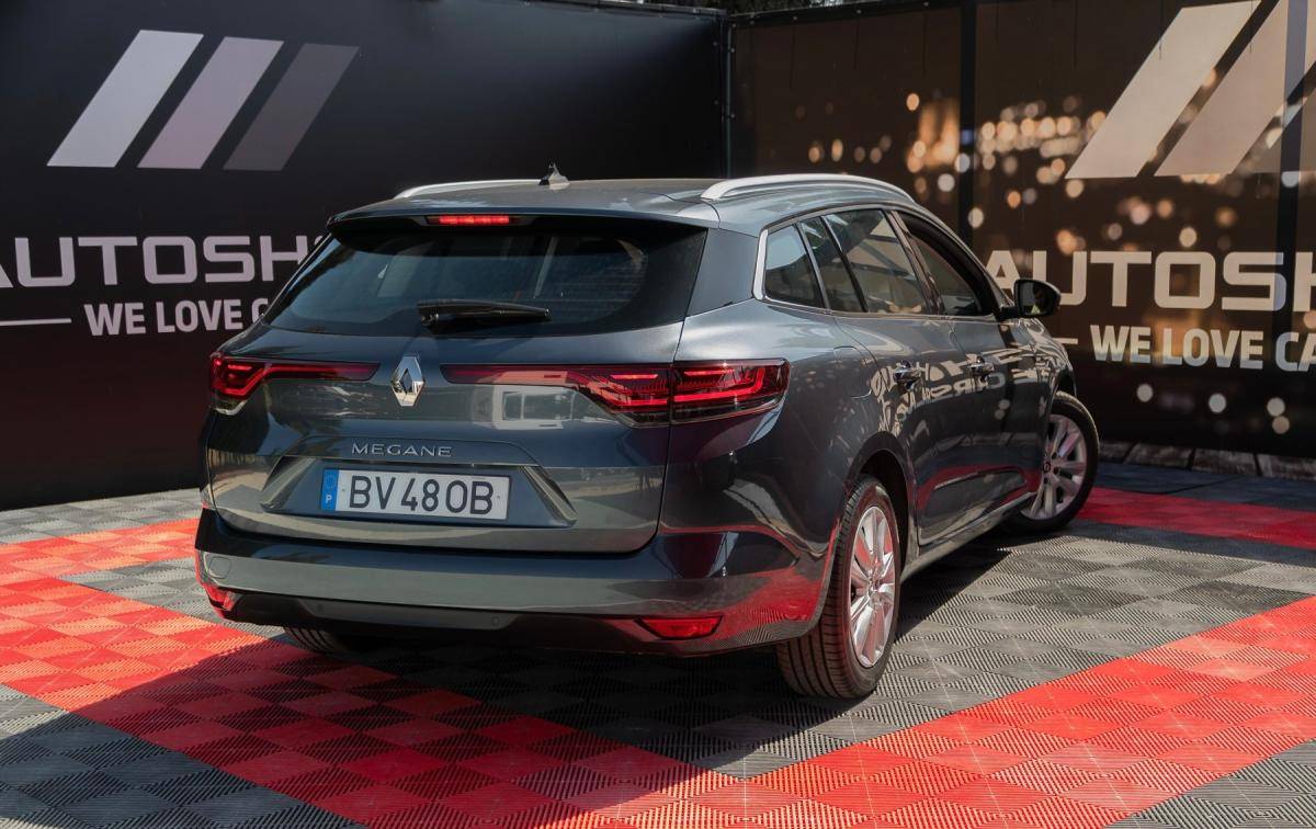 renault-megane-sport-tourer-2022-gasolina-1332cc