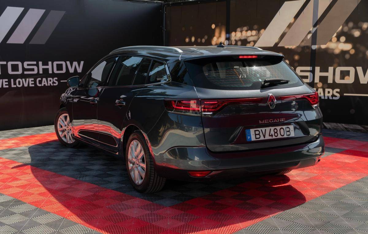 renault-megane-sport-tourer-2022-gasolina-1332cc