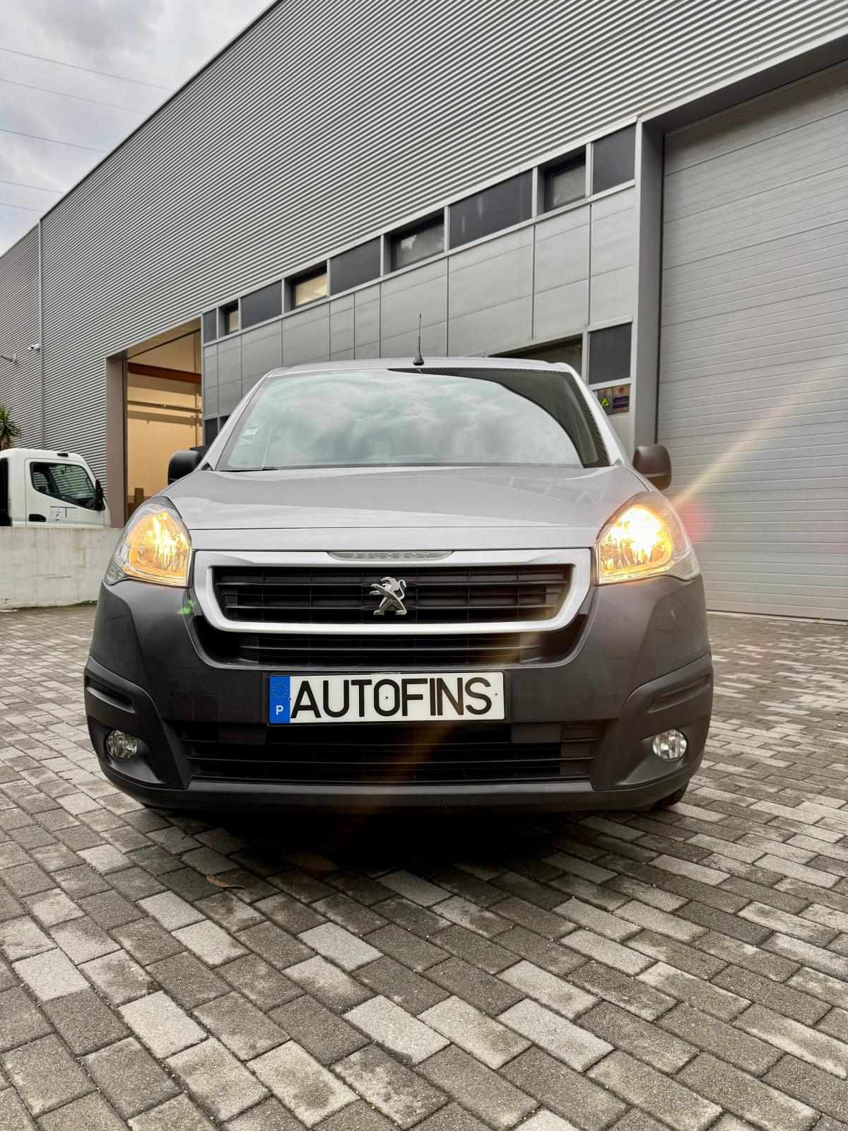 peugeot-partner-2017-diesel-1560cc