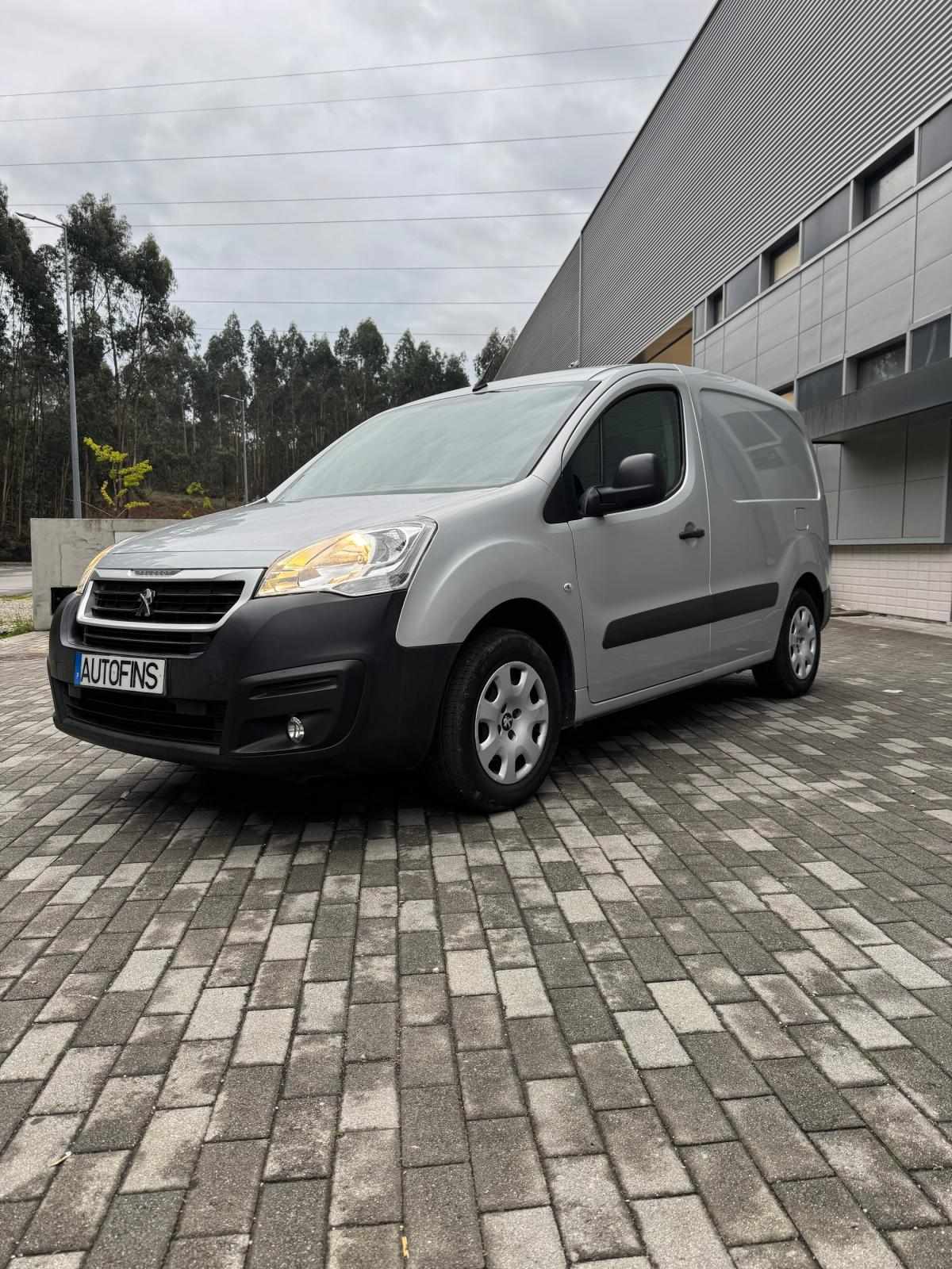 peugeot-partner-2017-diesel-1560cc