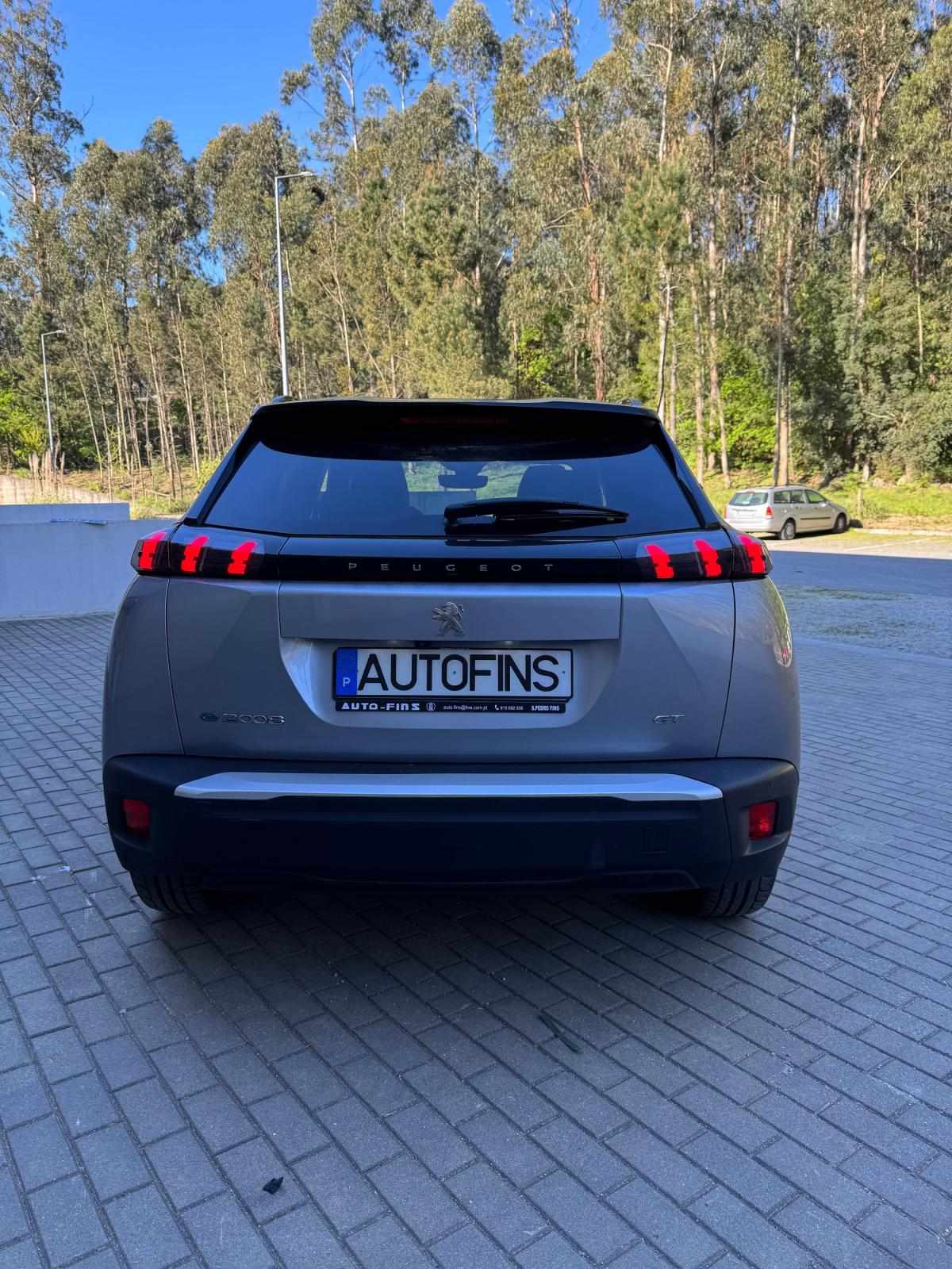 peugeot-2008-2023-eletrico-0cc