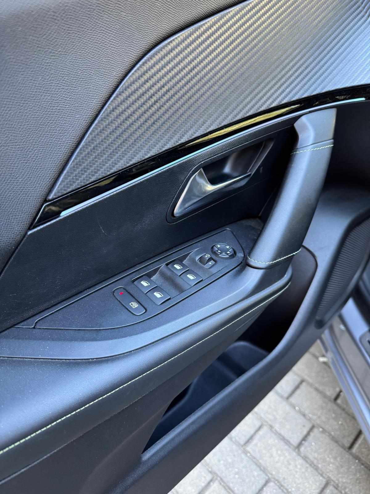 peugeot-2008-2023-eletrico-0cc