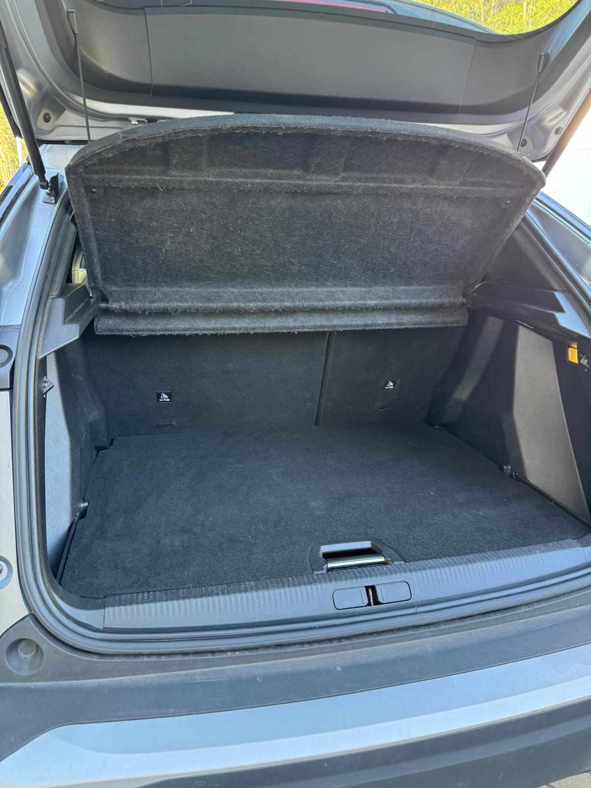 peugeot-2008-2023-eletrico-0cc