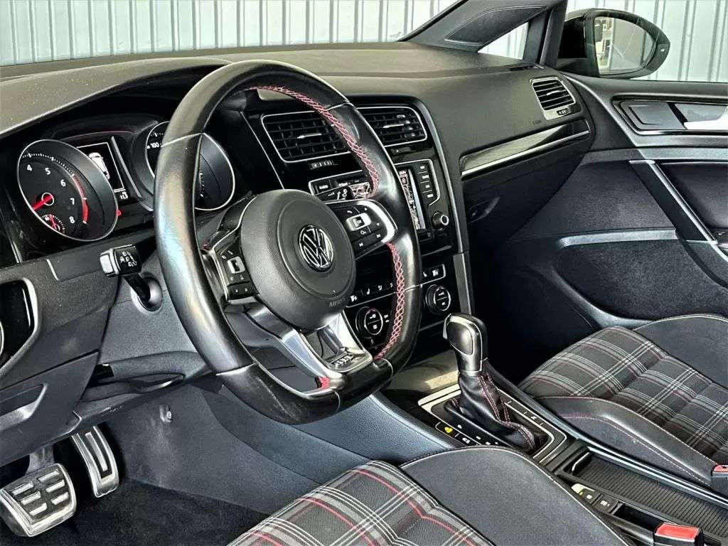 volkswagen-golf-2015-gasolina-1984cc