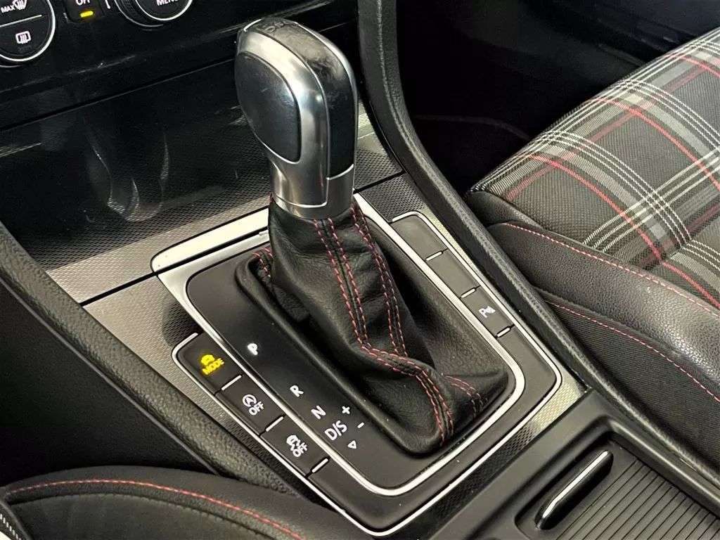 volkswagen-golf-2015-gasolina-1984cc