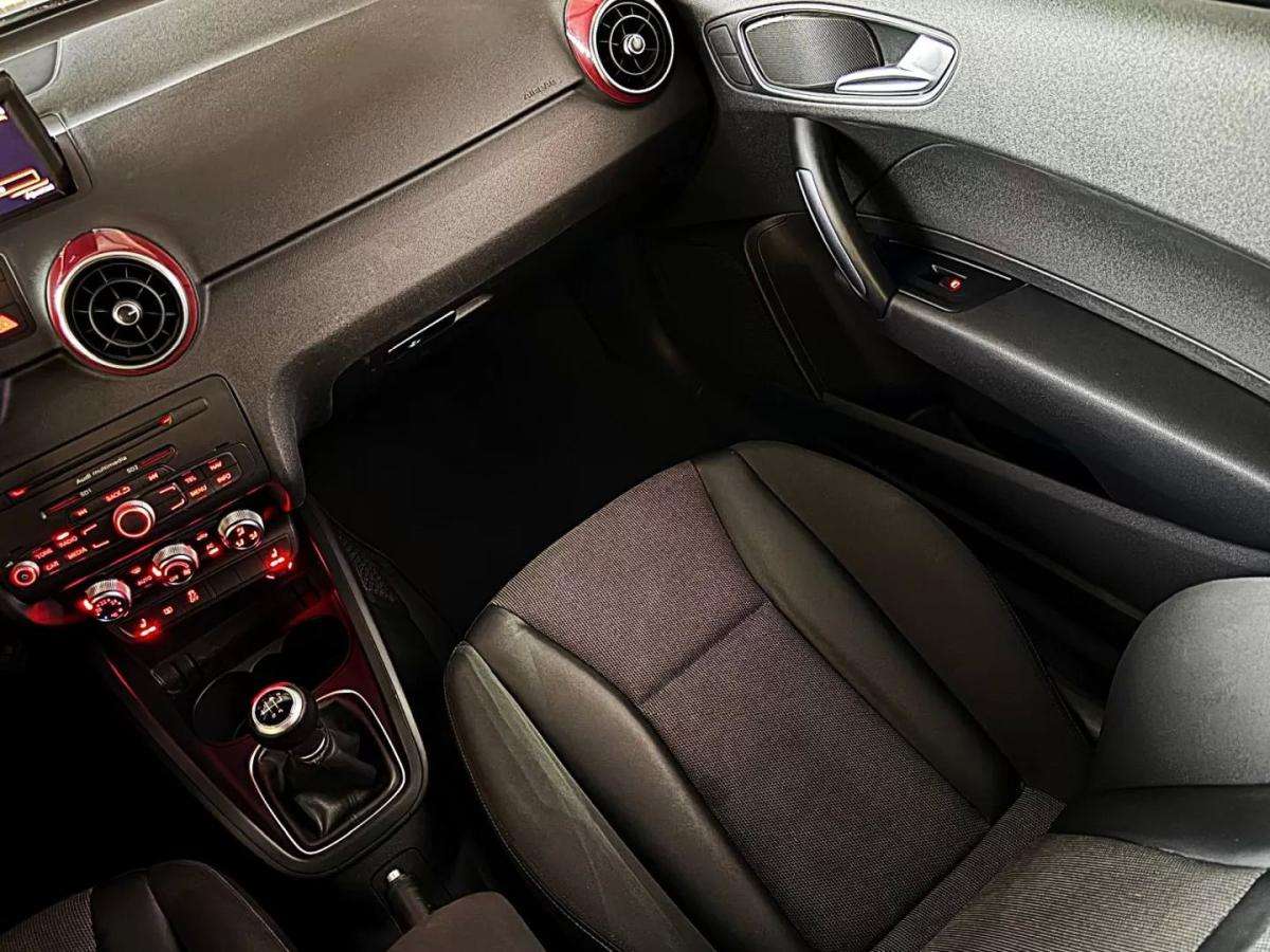 audi-a1-2011-diesel-1598cc