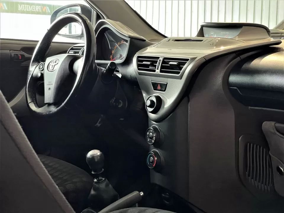toyota-iq-2009-gasolina-998cc