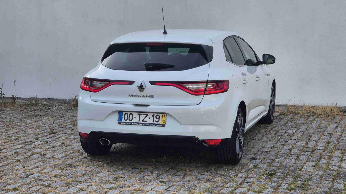 renault-megane-2017-diesel-1598cc