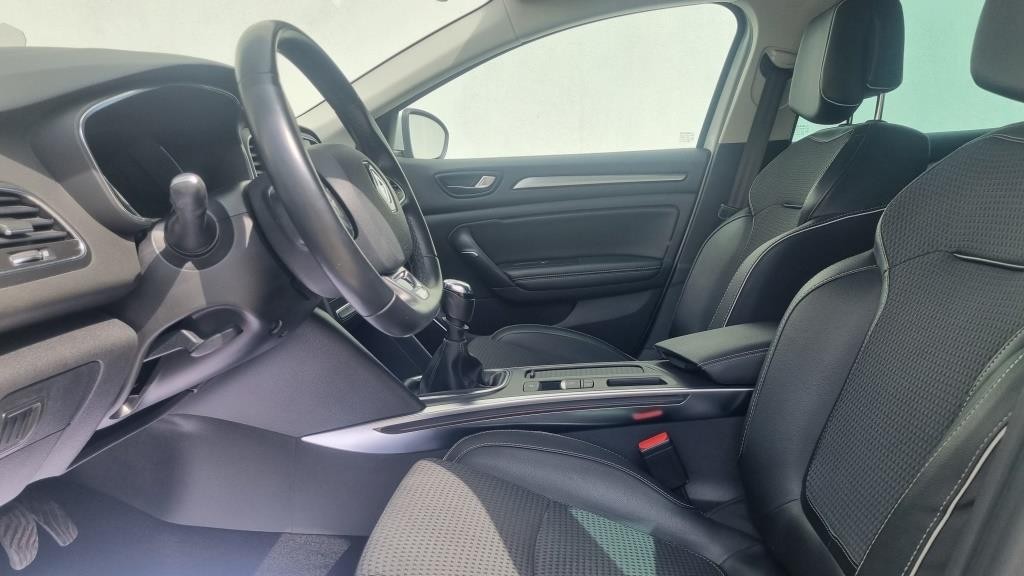renault-megane-2017-diesel-1598cc