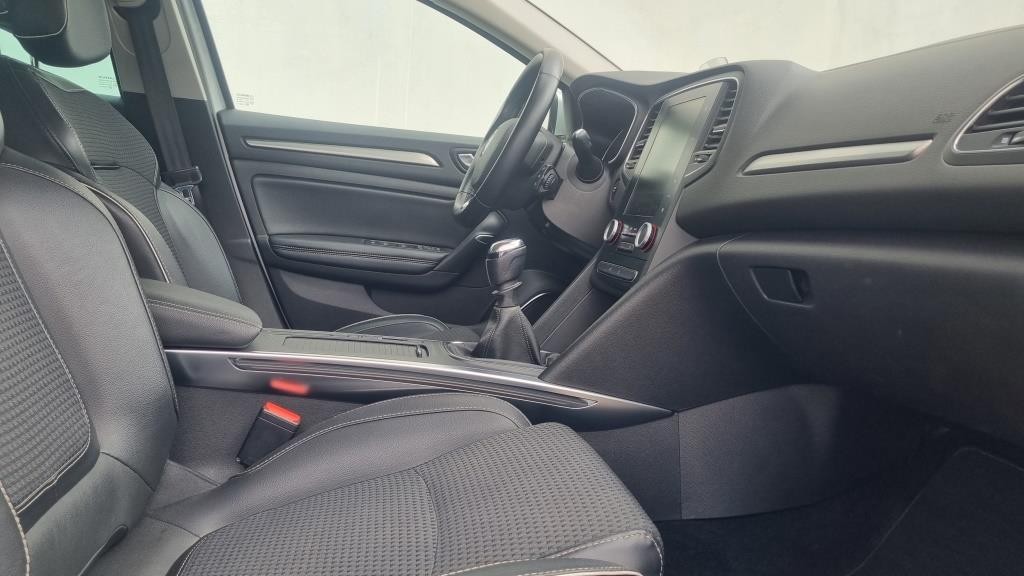 renault-megane-2017-diesel-1598cc
