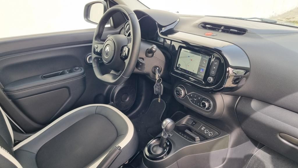 renault-twingo-2023-eletrico-0cc