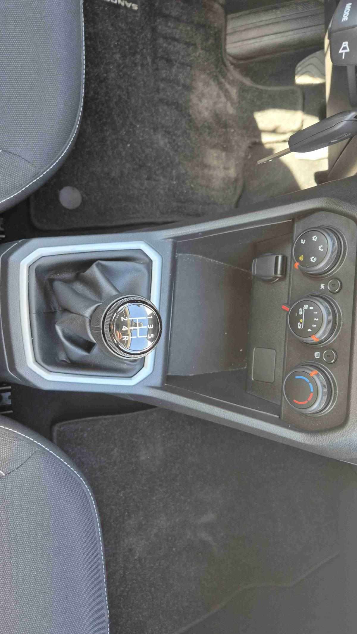 dacia-sandero-2024-gpl-999cc