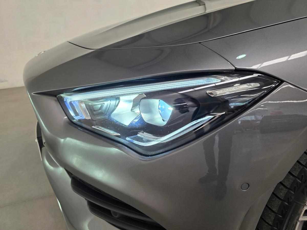 mercedes-benz-cla-250-e-2022-gasolina-1332cc