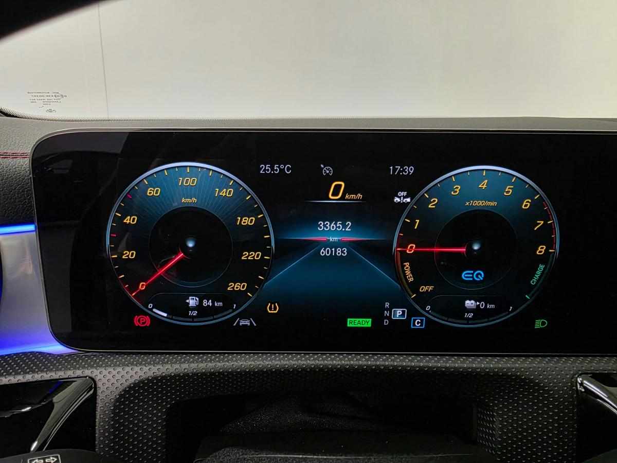 mercedes-benz-cla-250-e-2022-gasolina-1332cc