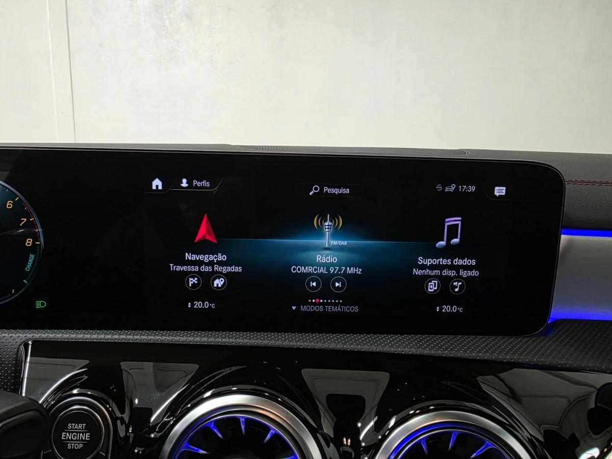 mercedes-benz-cla-250-e-2022-gasolina-1332cc