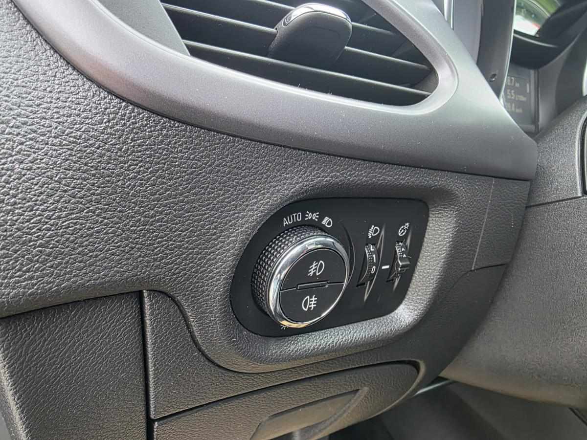 opel-astra-1-6-cdti-2016-diesel-1598cc