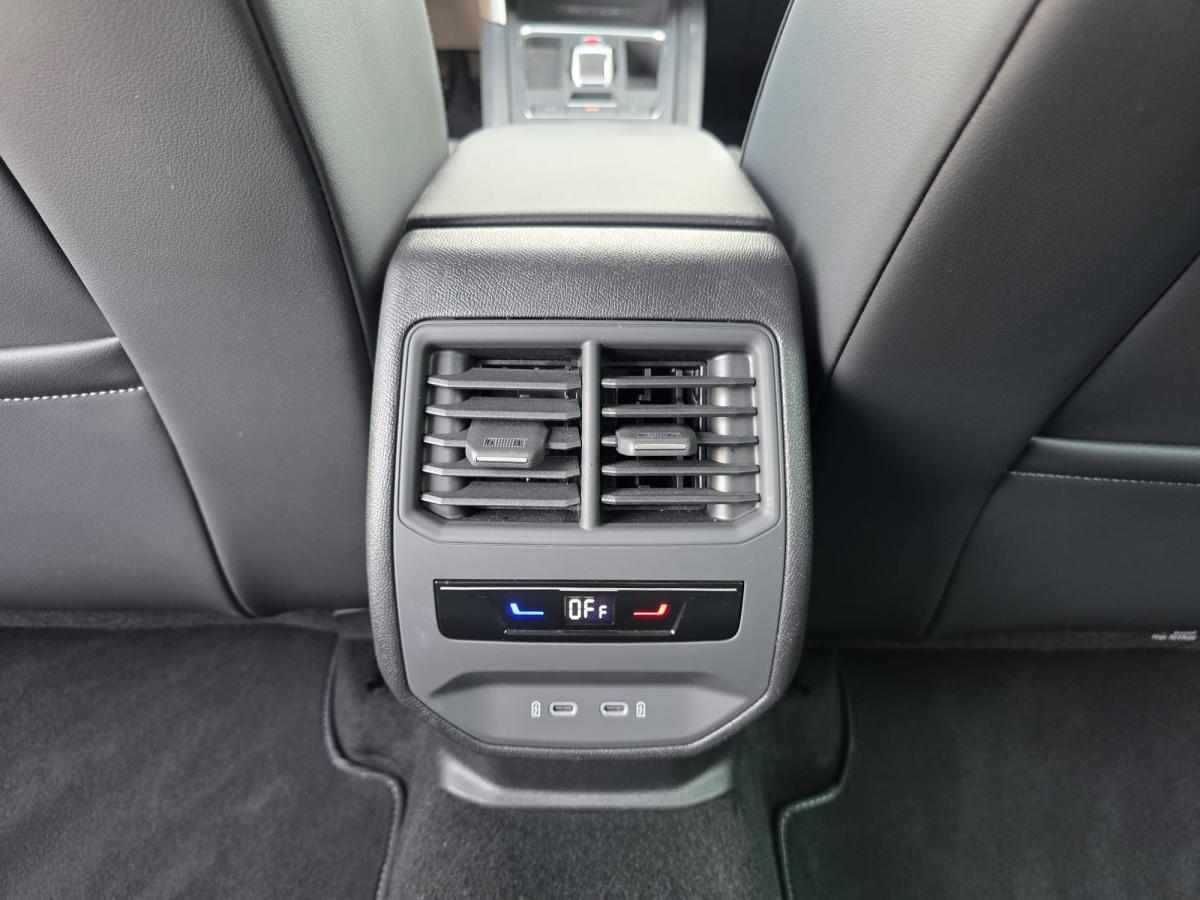 seat-leon-e-hybrid-2024-gasolina-1395cc