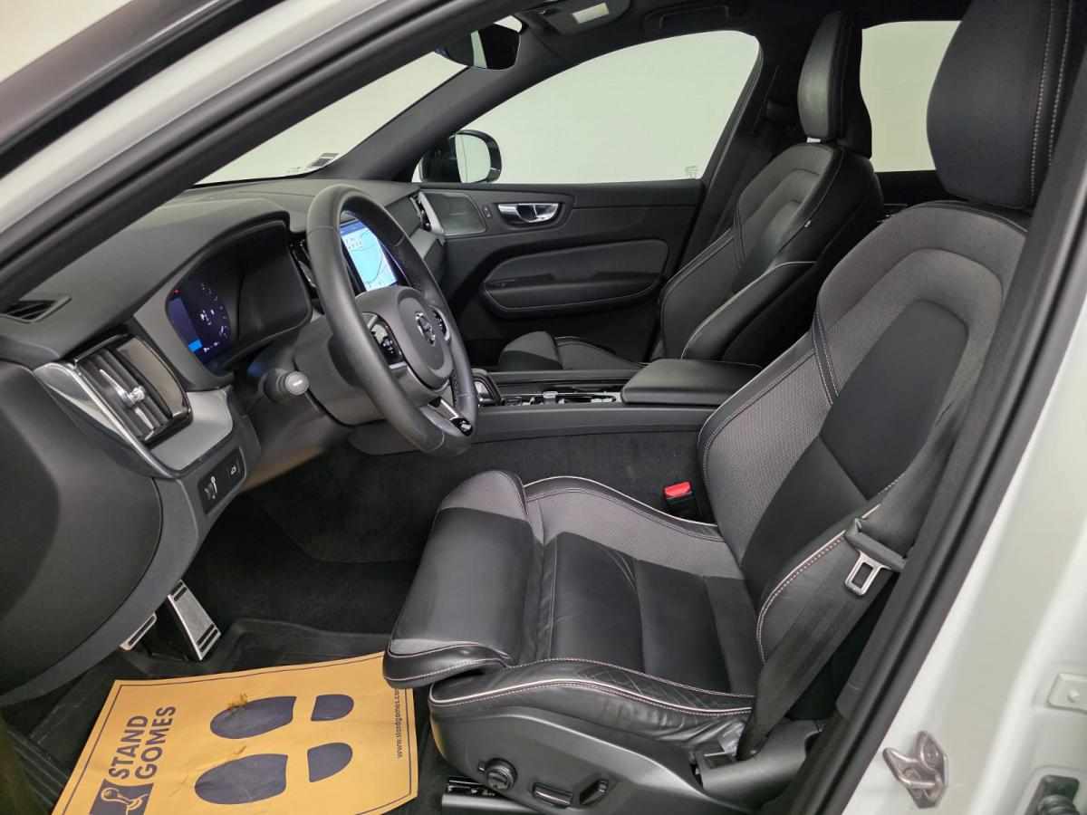 volvo-xc60-b5-2-0-awd-2021-diesel-1969cc