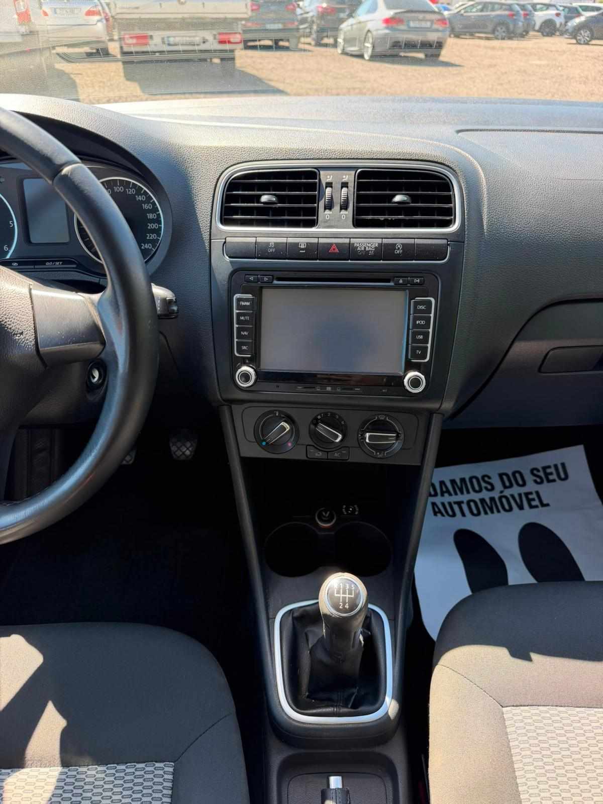 volkswagen-polo-2012-diesel-1199cc