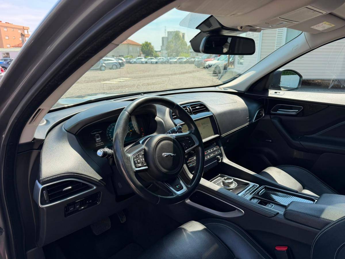 jaguar-f-pace-2017-diesel-1999cc