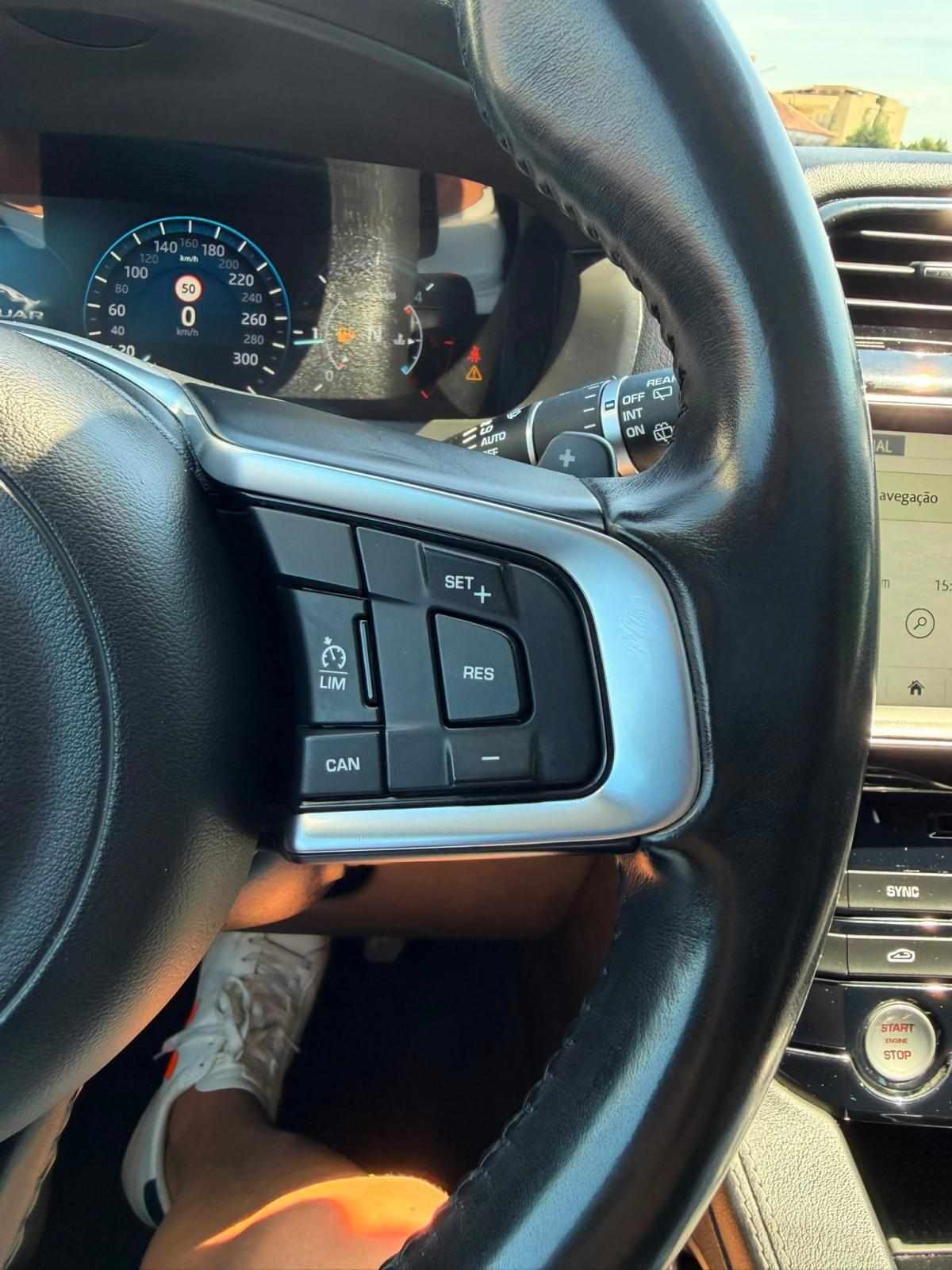 jaguar-f-pace-2017-diesel-1999cc