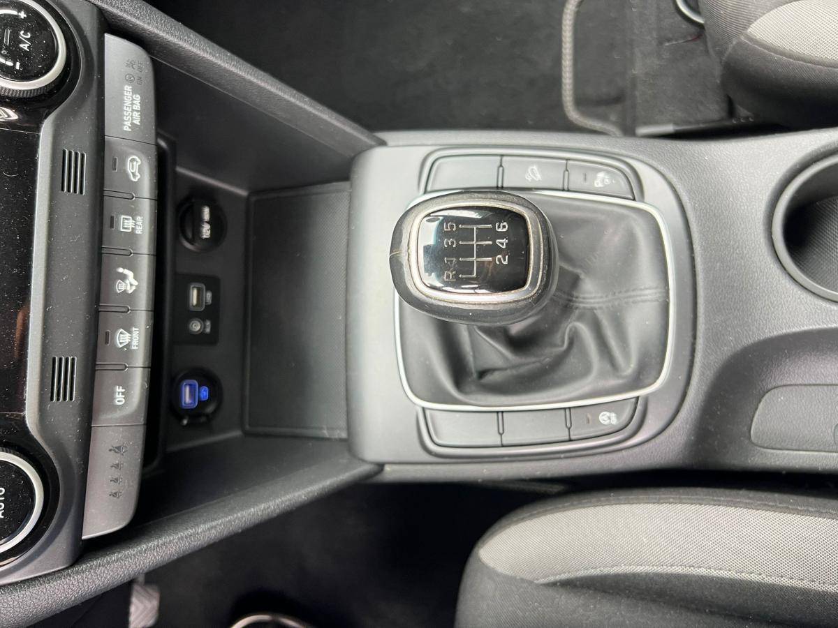 hyundai-kauai-2018-diesel-1598cc