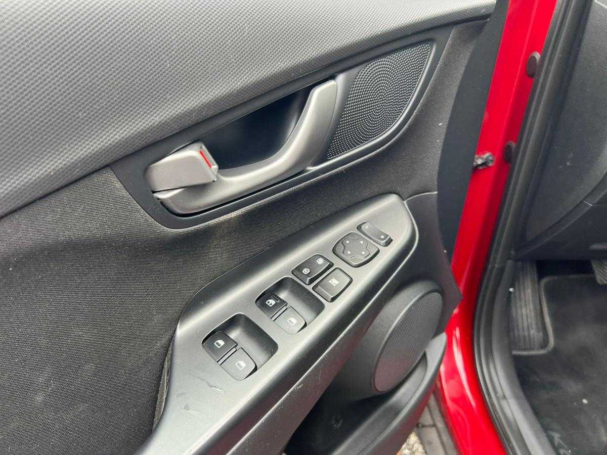 hyundai-kauai-2018-diesel-1598cc