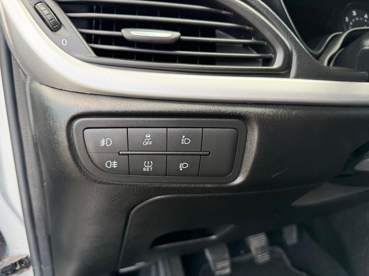 fiat-tipo-station-wagon-2018-diesel-1248cc