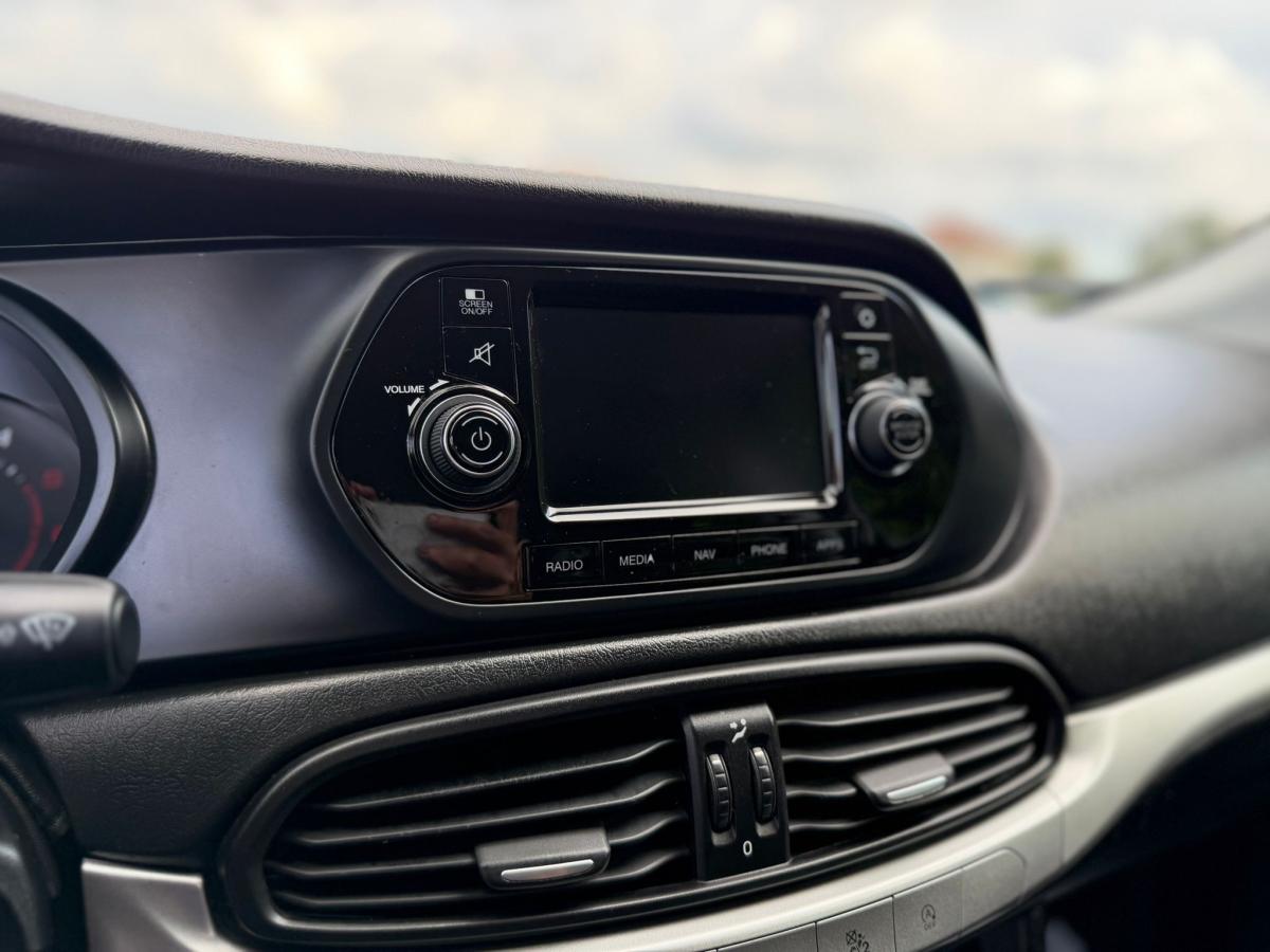 fiat-tipo-station-wagon-2018-diesel-1248cc