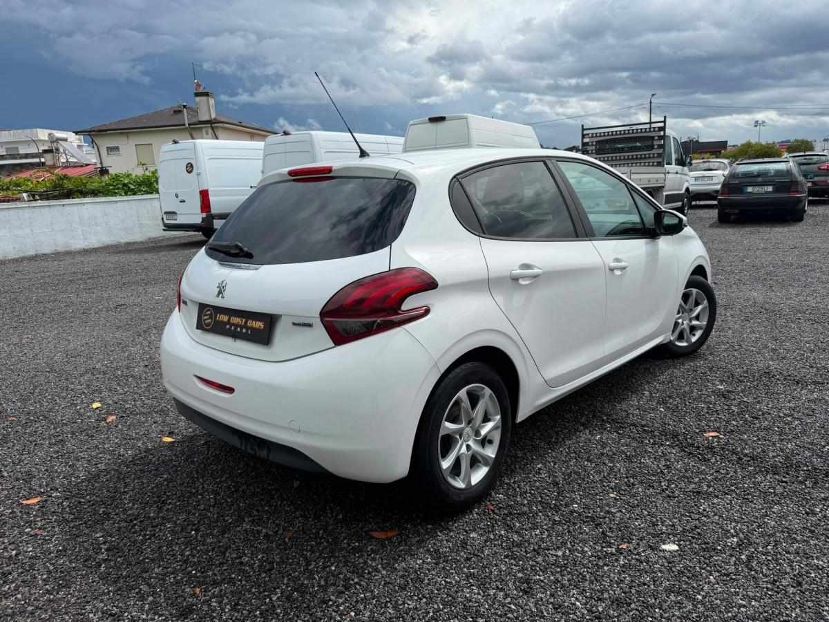 peugeot-208-2017-diesel-1560cc