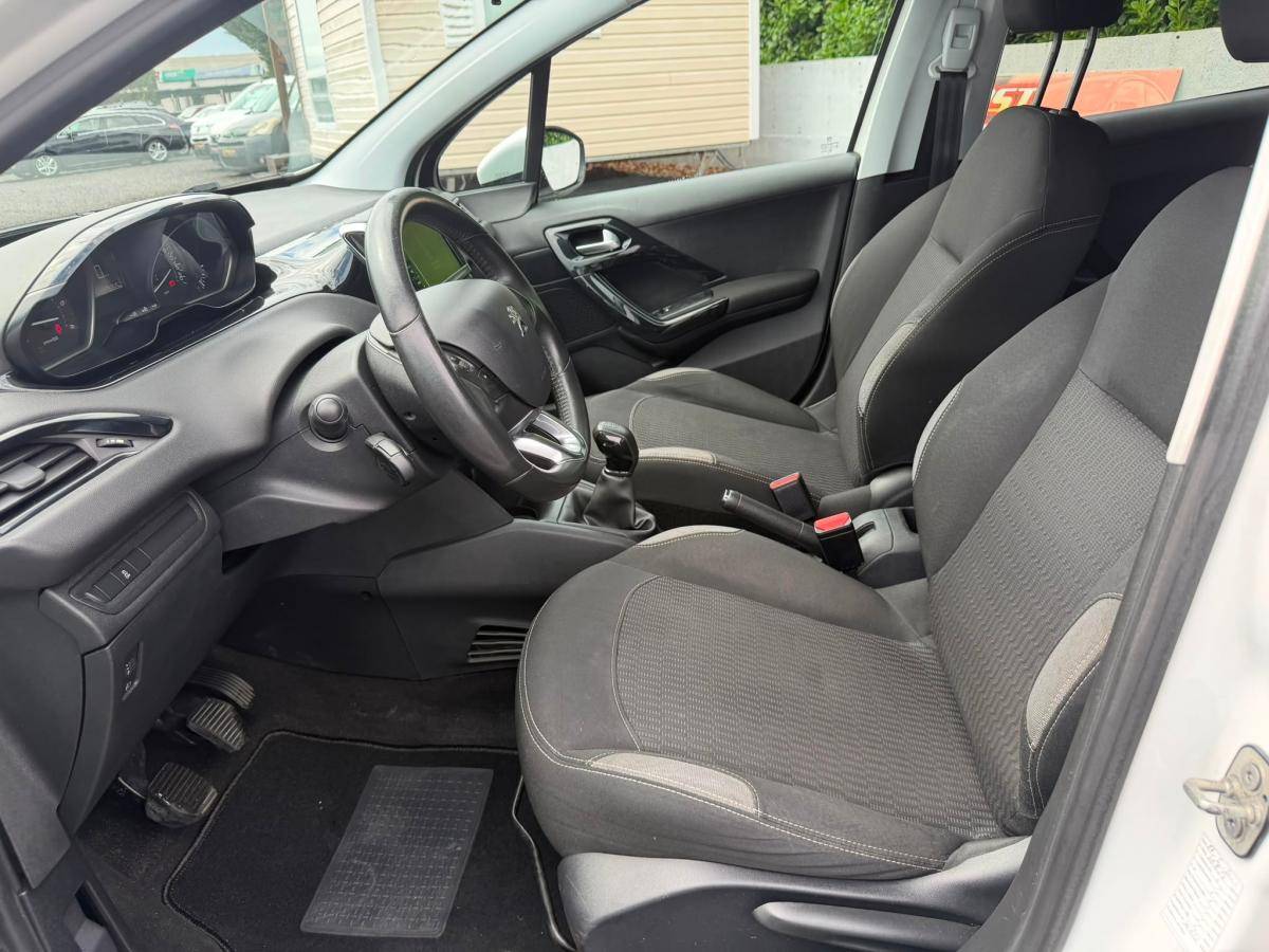 peugeot-208-2017-diesel-1560cc