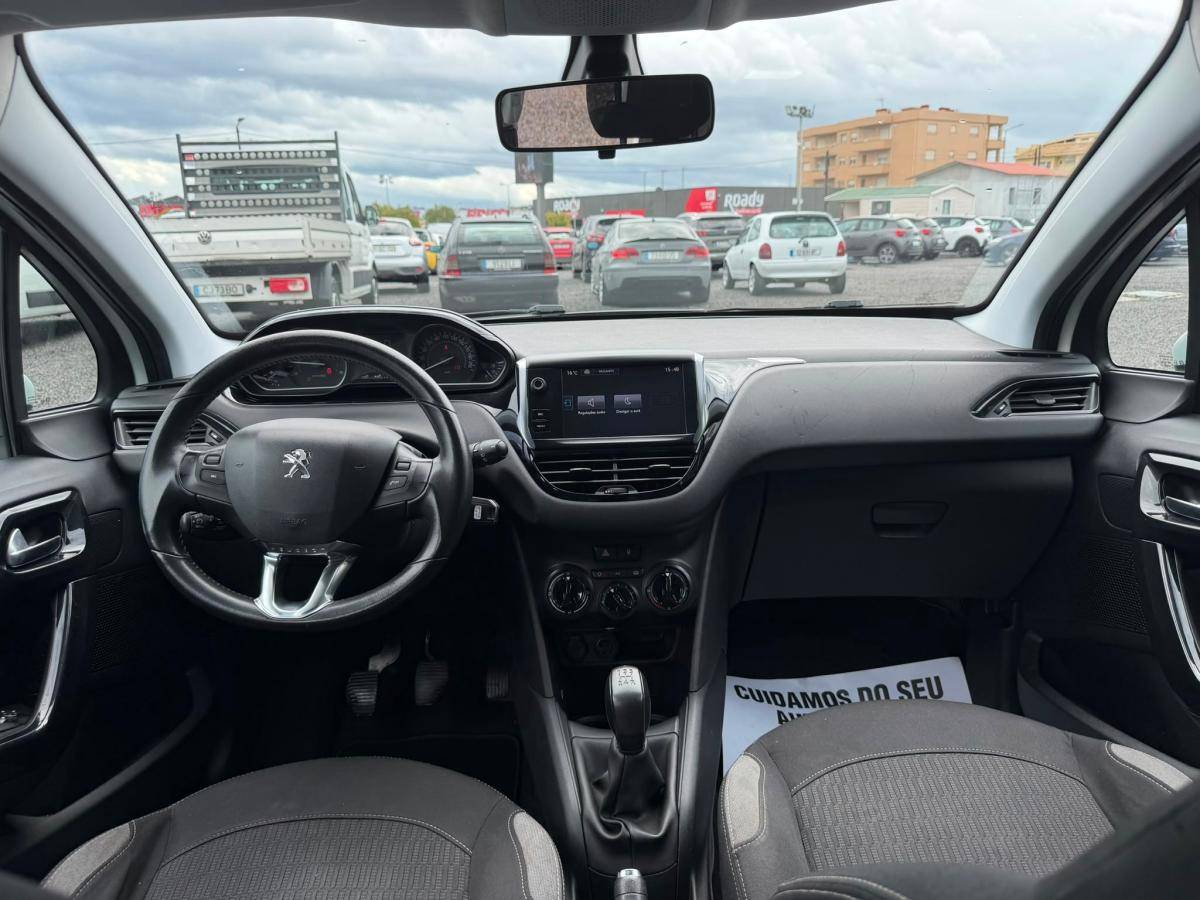 peugeot-208-2017-diesel-1560cc