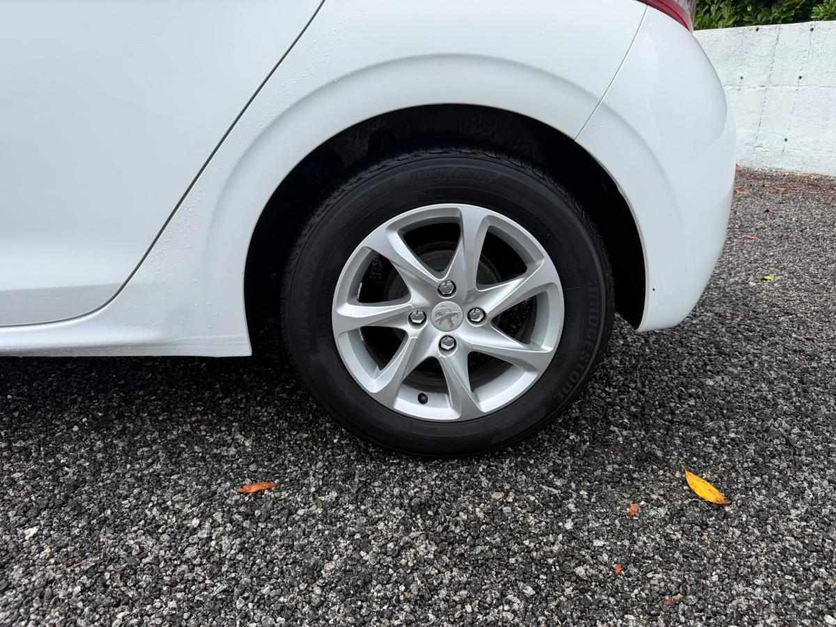 peugeot-208-2017-diesel-1560cc